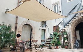 Casa Sul Cortile In Ortigia